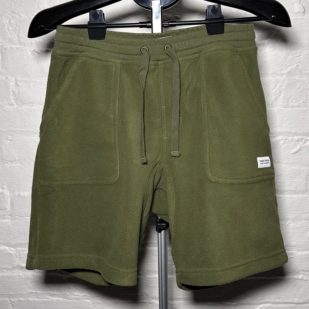 Banks Journal green fleece shorts 8 inch